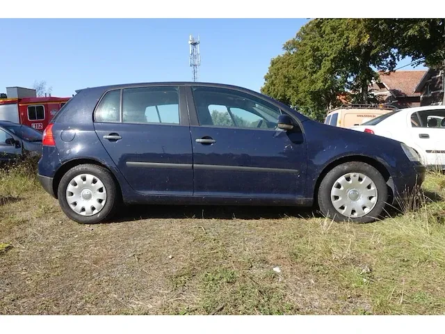 Volkswagen golf - afbeelding 1 van  9