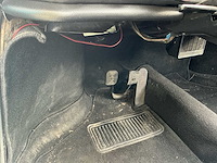 Volkswagen karmann oldtimer - afbeelding 18 van  38