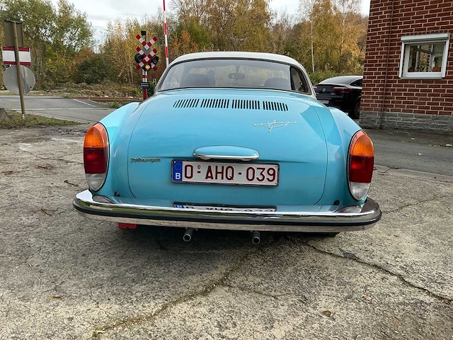 Volkswagen karmann oldtimer - afbeelding 33 van  38