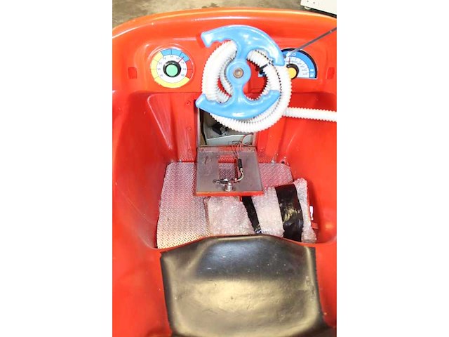 Volkswagen kever - kiddy ride - afbeelding 3 van  4