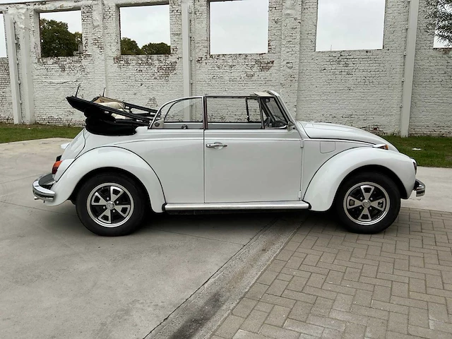 Volkswagen kever 1302s cabrio - 1971 - afbeelding 14 van  32