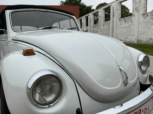 Volkswagen kever 1302s cabrio - 1971 - afbeelding 19 van  32