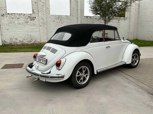 Volkswagen kever 1302s cabrio - 1971 - afbeelding 28 van  32