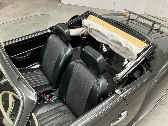 Volkswagen kharmann ghia - afbeelding 7 van  31