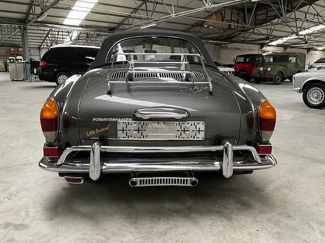 Volkswagen kharmann ghia - afbeelding 26 van  31