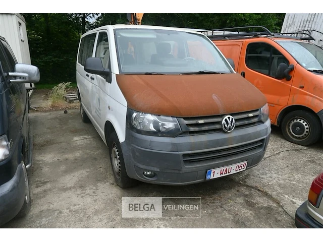 Volkswagen kombi lichte vrachtwagen - afbeelding 4 van  18