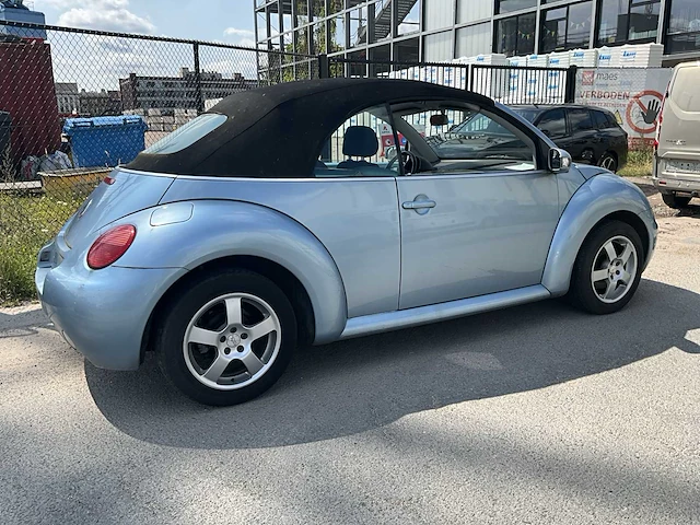 Volkswagen newbeetle - 2004 - afbeelding 16 van  20