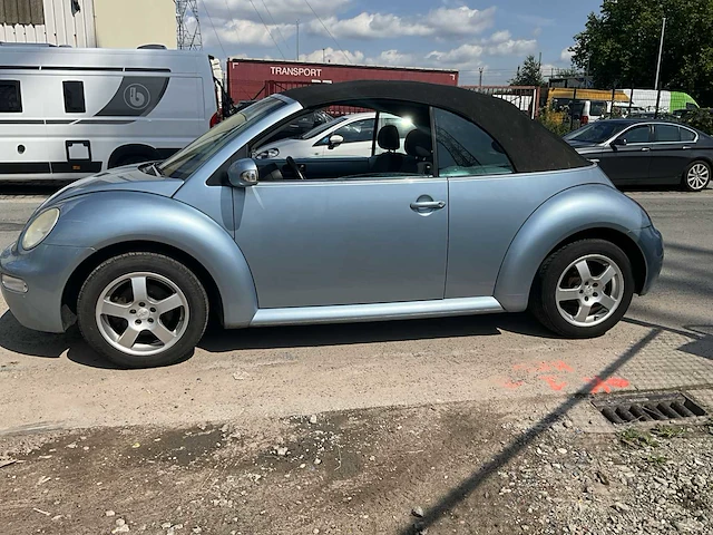 Volkswagen newbeetle - 2004 - afbeelding 20 van  20