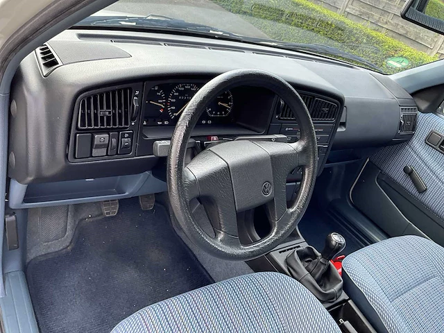 Volkswagen passat - 1992 - afbeelding 3 van  29