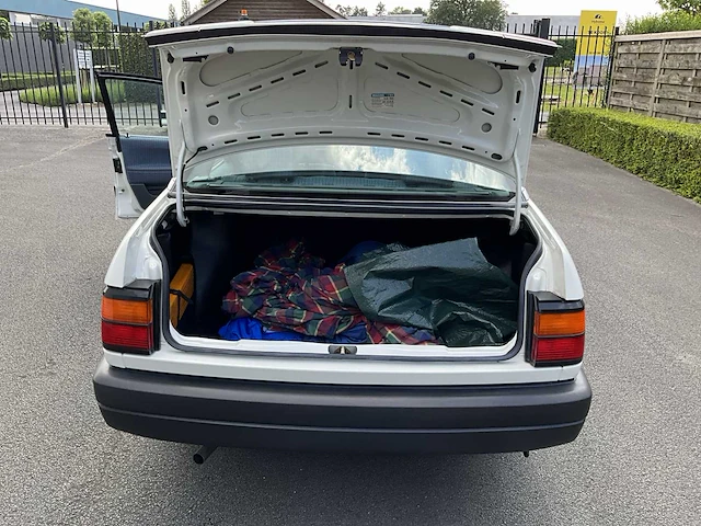 Volkswagen passat - 1992 - afbeelding 9 van  29