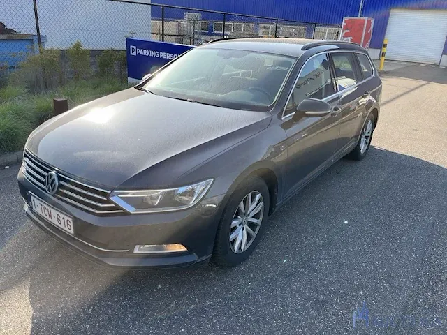 Volkswagen passat - 2017 - afbeelding 1 van  14