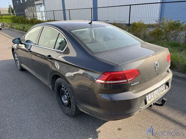 Volkswagen passat - 2017 - afbeelding 10 van  13
