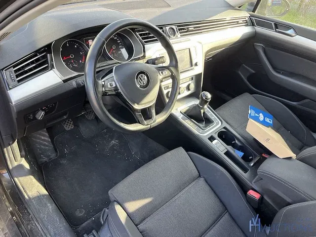 Volkswagen passat - 2017 - afbeelding 11 van  13