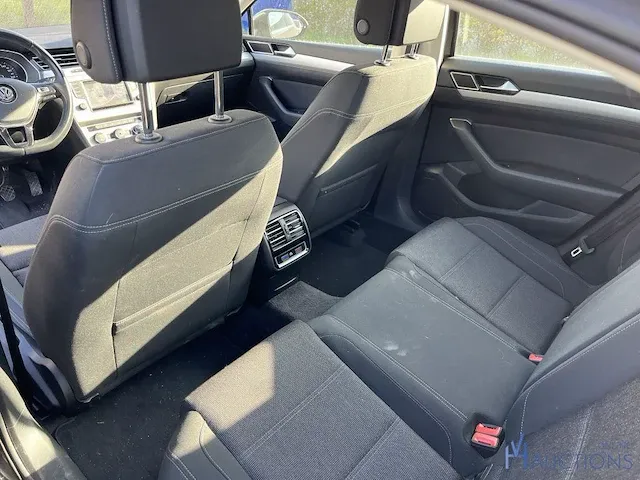 Volkswagen passat - 2017 - afbeelding 12 van  13