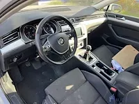 Volkswagen passat - 2017 - afbeelding 12 van  14