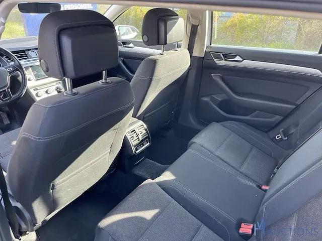 Volkswagen passat - 2017 - afbeelding 13 van  14