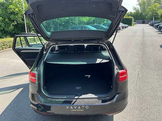 Volkswagen passat - 2018 - afbeelding 3 van  29