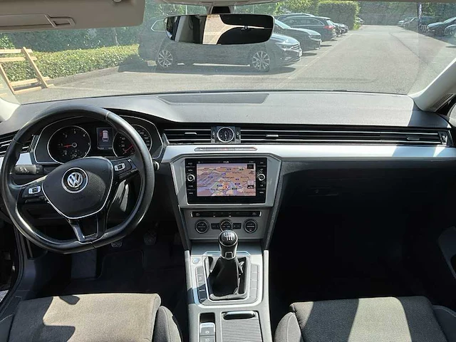 Volkswagen passat - 2018 - afbeelding 5 van  29