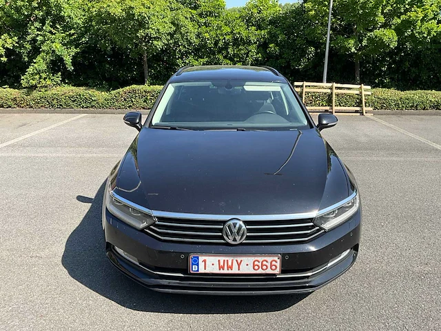 Volkswagen passat - 2018 - afbeelding 12 van  29
