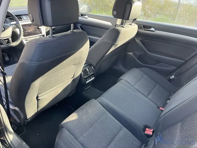 Volkswagen passat - 2019 - afbeelding 12 van  13