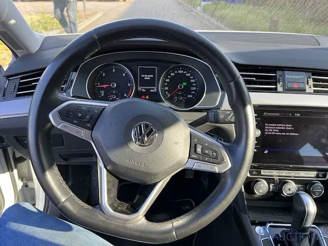 Volkswagen passat - 2020 - afbeelding 2 van  14