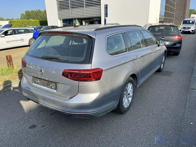 Volkswagen passat - 2020 - afbeelding 8 van  13