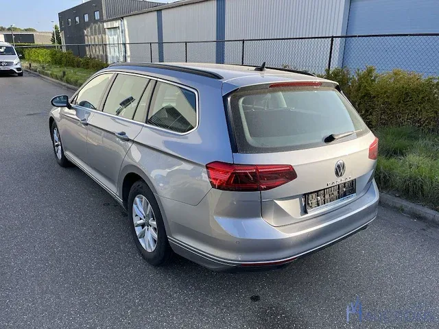 Volkswagen passat - 2021 - afbeelding 11 van  14
