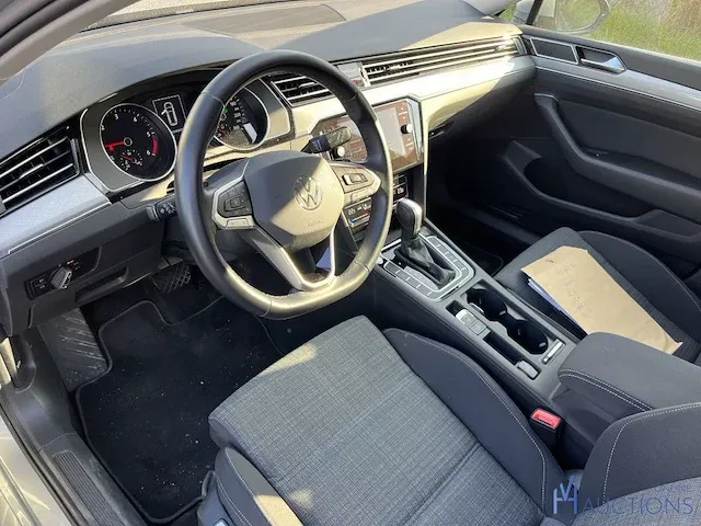 Volkswagen passat - 2021 - afbeelding 12 van  14
