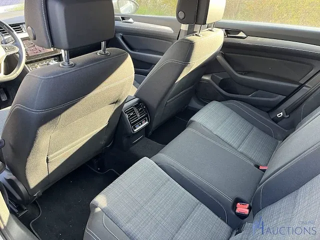 Volkswagen passat - 2021 - afbeelding 13 van  14