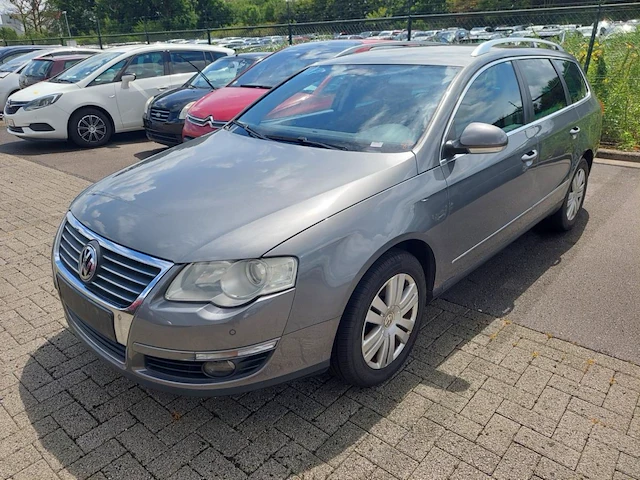 Volkswagen passat sw 2.0 tdi highline dsg 136 at, 2007 - afbeelding 1 van  35