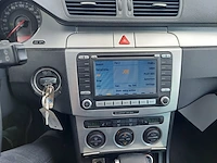 Volkswagen passat sw 2.0 tdi highline dsg 136 at, 2007 - afbeelding 13 van  35
