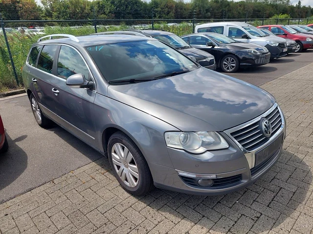 Volkswagen passat sw 2.0 tdi highline dsg 136 at, 2007 - afbeelding 12 van  35