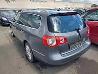 Volkswagen passat sw 2.0 tdi highline dsg 136 at, 2007 - afbeelding 30 van  35