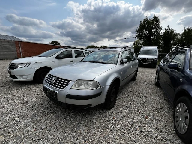 Volkswagen passat,2003 - afbeelding 1 van  13