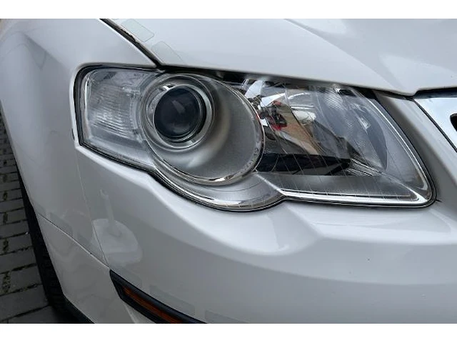Volkswagen passat - afbeelding 9 van  26