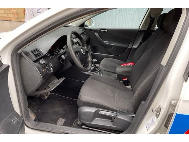 Volkswagen passat - afbeelding 24 van  26