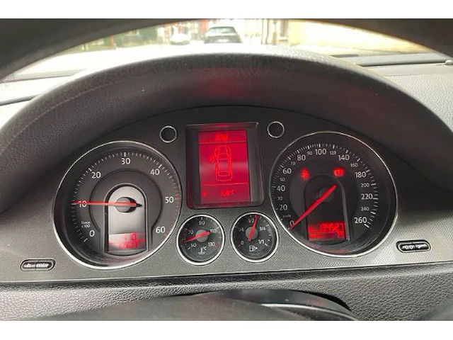 Volkswagen passat - afbeelding 26 van  26