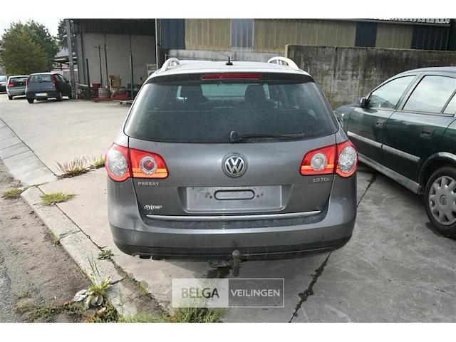 Volkswagen passat - afbeelding 2 van  14