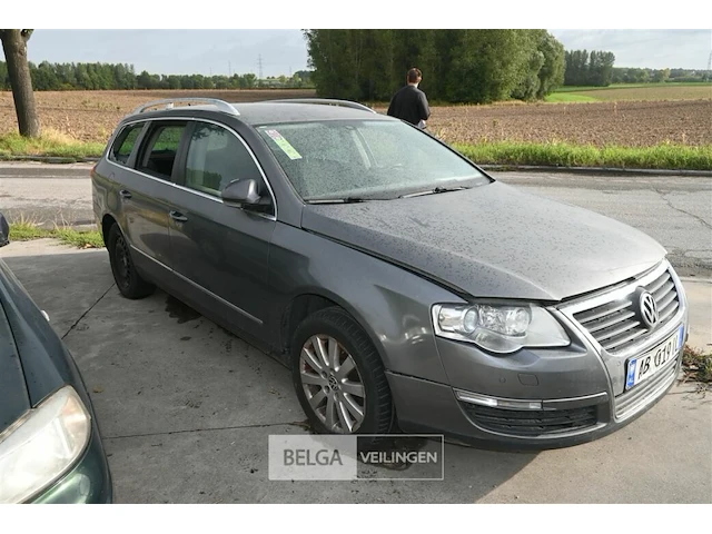 Volkswagen passat - afbeelding 1 van  14