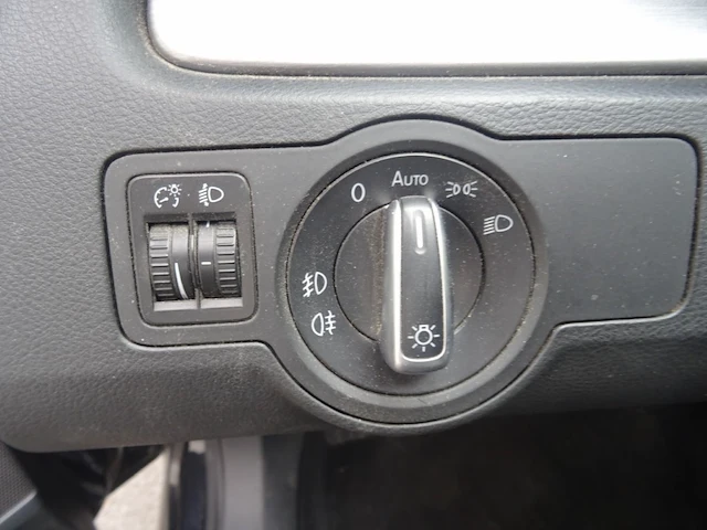 Volkswagen passat - afbeelding 2 van  24