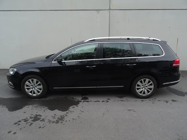 Volkswagen passat - afbeelding 1 van  24