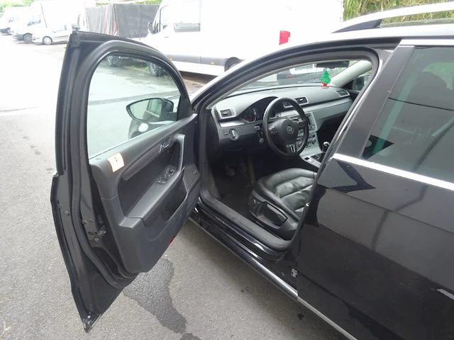 Volkswagen passat - afbeelding 20 van  24
