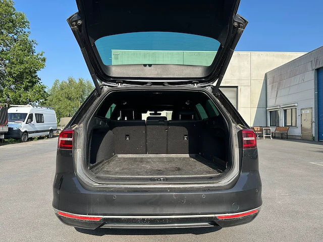 Volkswagen passat - afbeelding 7 van  12
