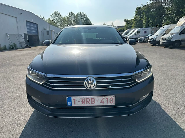 Volkswagen passat - afbeelding 8 van  12