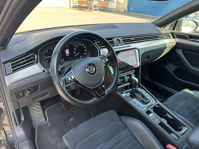 Volkswagen passat - afbeelding 11 van  12