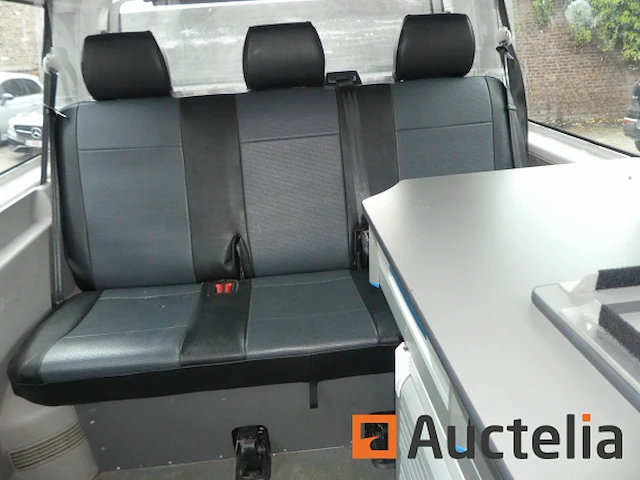 Volkswagen politiebusje, camper (2019-243.344 km) - afbeelding 11 van  39