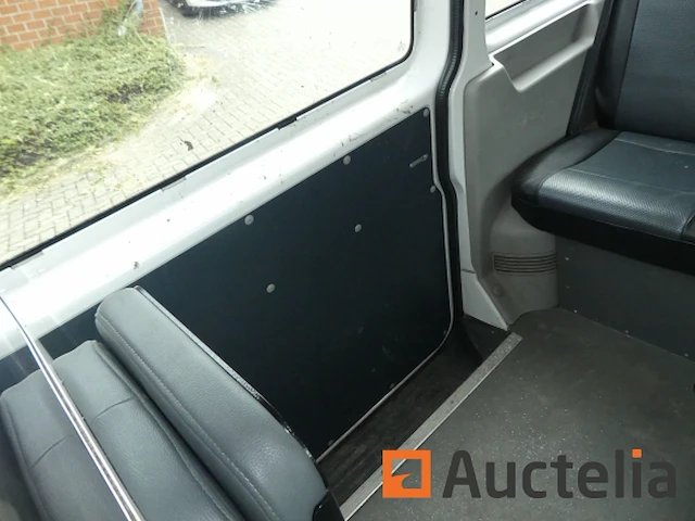 Volkswagen politiebusje, camper (2019-243.344 km) - afbeelding 13 van  39