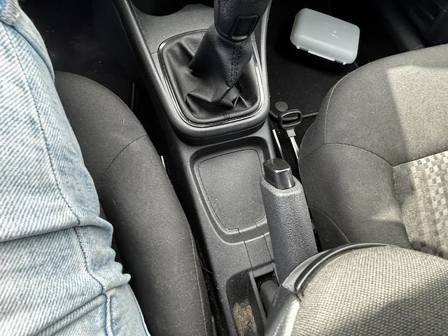 Volkswagen polo 1.4 cr tdi trendline bmt 75,2015 - afbeelding 8 van  28