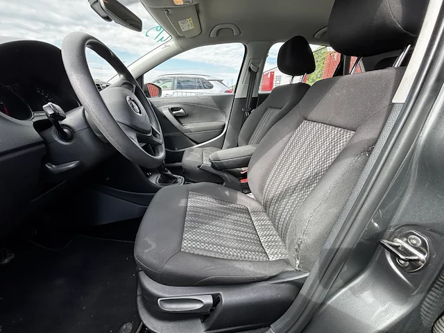 Volkswagen polo 1.4 cr tdi trendline bmt 75,2015 - afbeelding 27 van  28