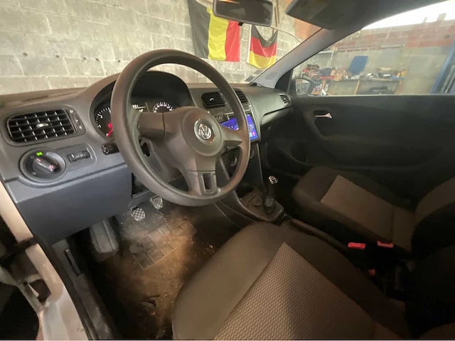 Volkswagen polo 2012 uit 1. 6 tdi deriv vp auto - afbeelding 7 van  24